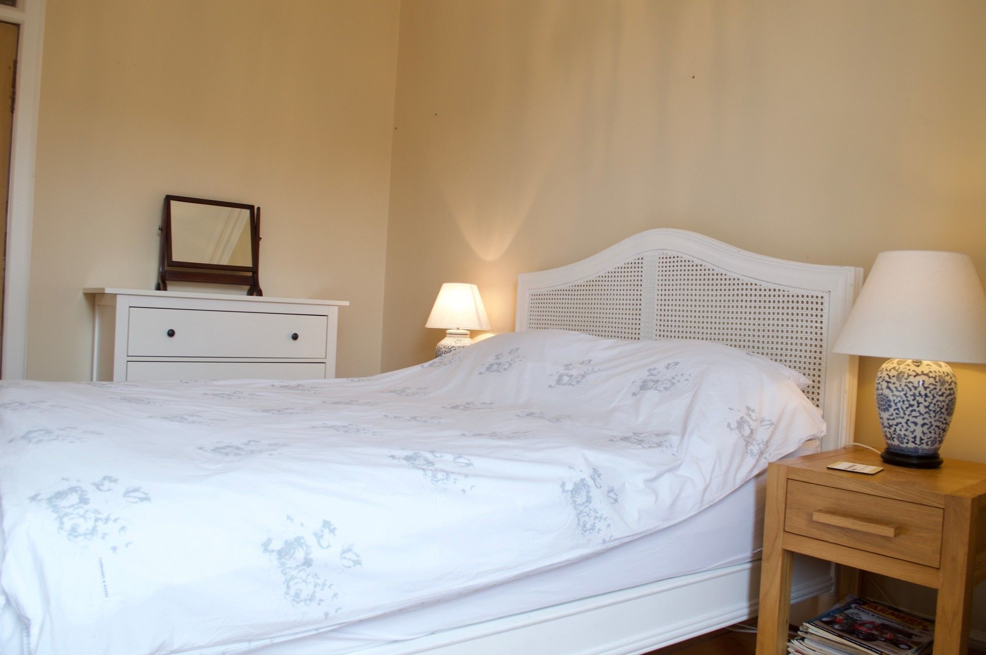 Spacious 1 Bedroom Stockbridge Flat *